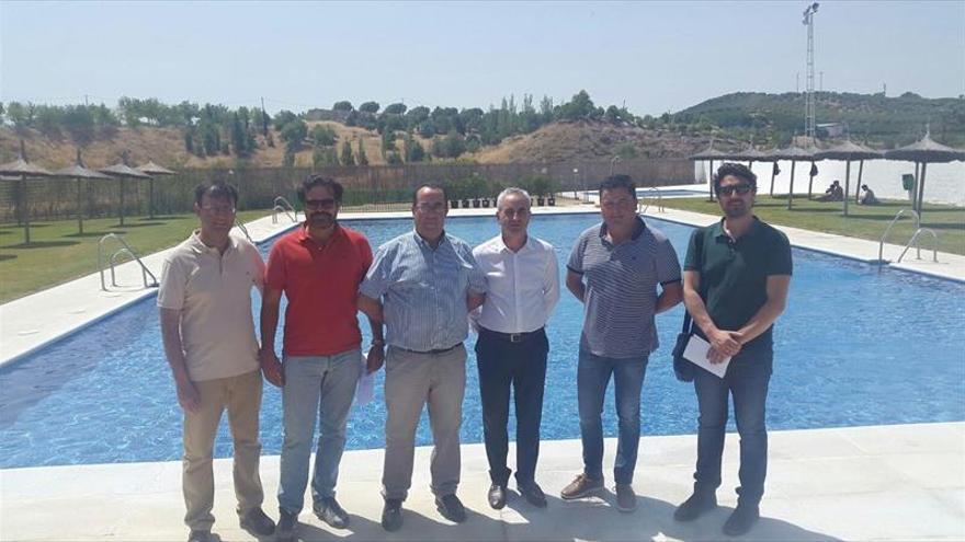 Obras del programa de la Diputación han mejorado la piscina municipal