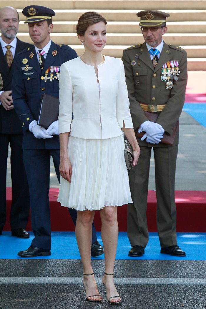 La reina Letizia, impecable de blanco