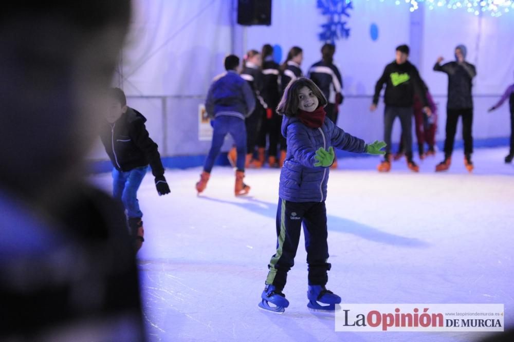 ¡Ya es Navidad en Murcia! Con pista de hielo inclu