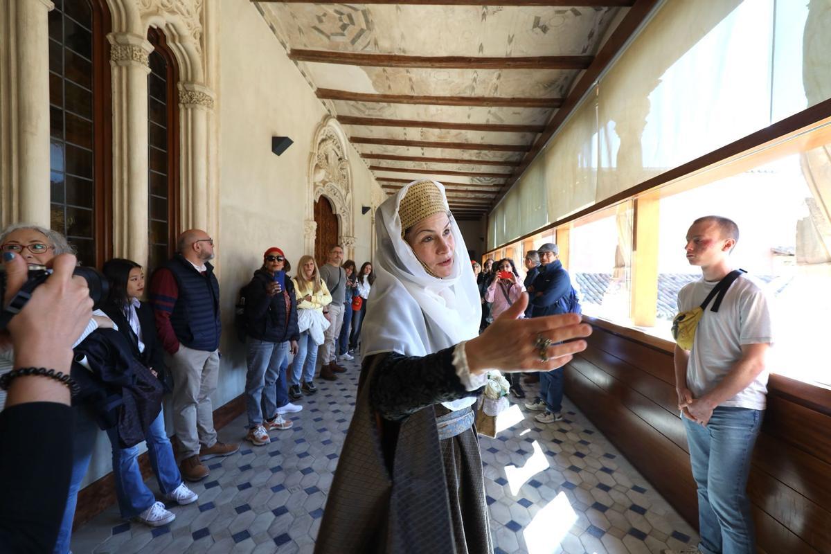En imágenes | Primer día de puertas abiertas del palacio de La Aljafería