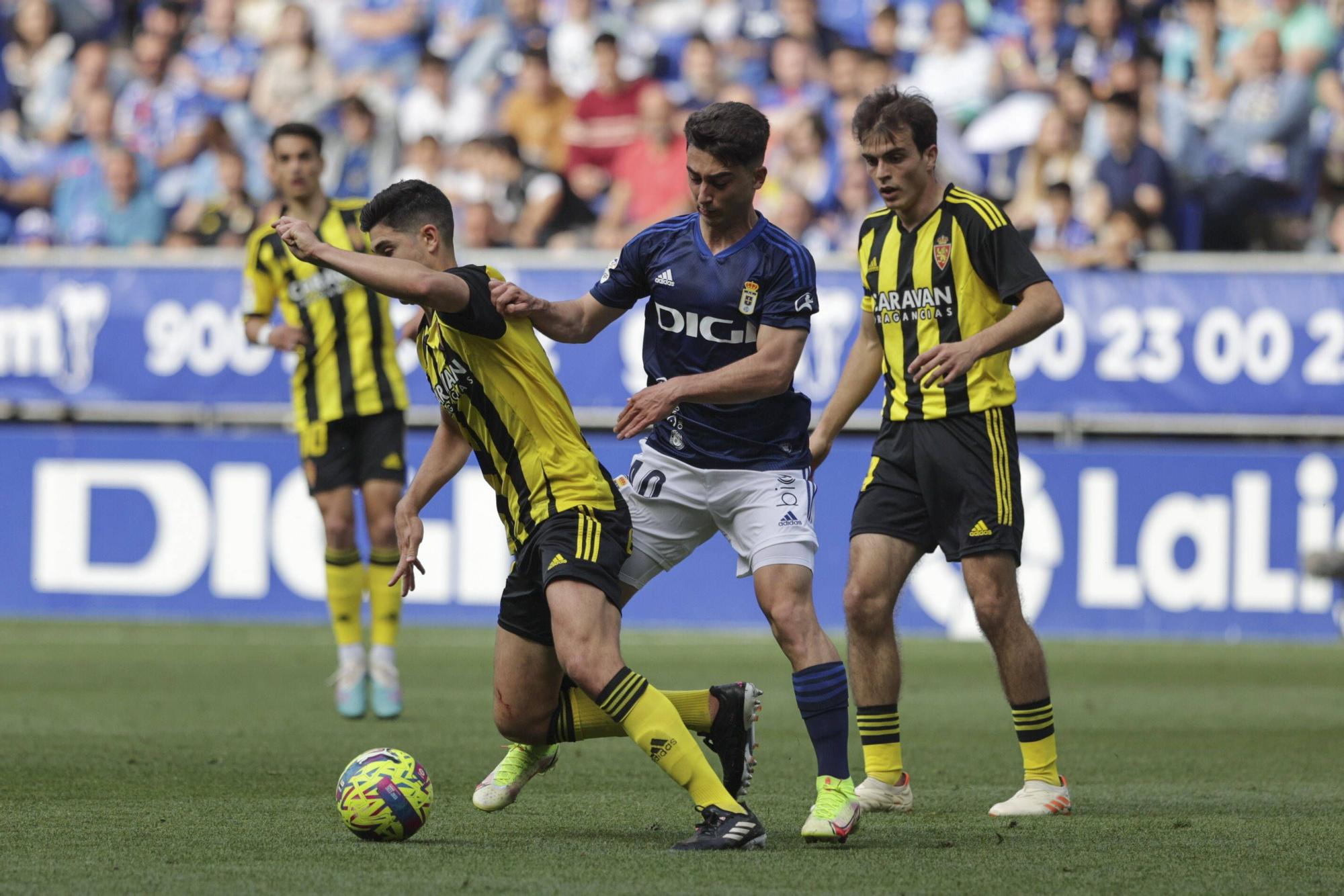 En imágenes: Así fue el partido entre el Real Oviedo y el Zaragoza en el Tartiere