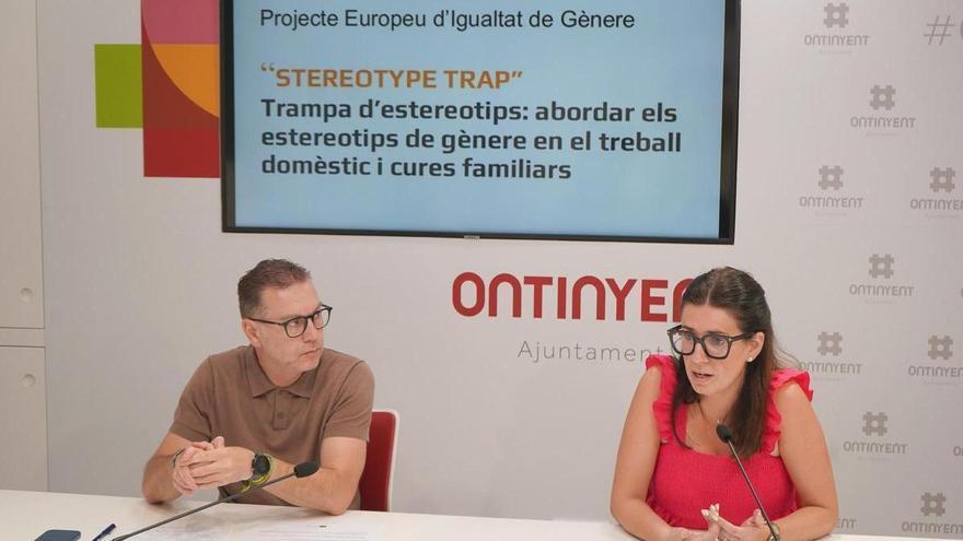 Ontinyent promueve actitudes igualitarias en el hogar con el proyecto europeo "Stereotype Trap"