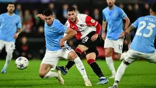 El Feyenoord le pone precio a Santiago Giménez