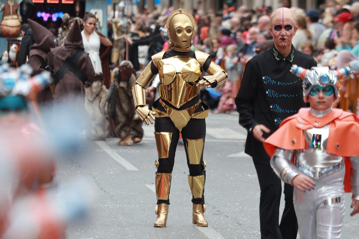 Aquí están las mejores imágentes del desfile concurso del Carnaval de Torrevieja 2025
