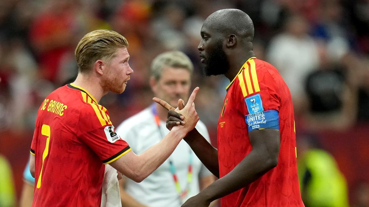 De Bruyne y Lukaku celebrando uno de sus goles con Bélgica en el Mundial