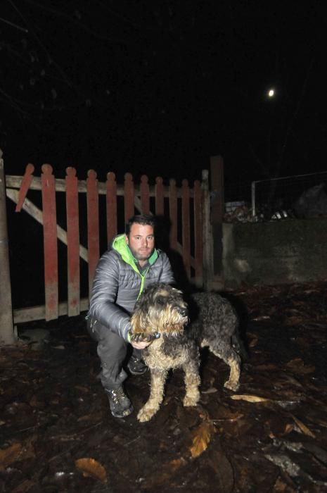 El cazador Fredín Velasco escaló 120 metros para rescatar a su perro "Piro"