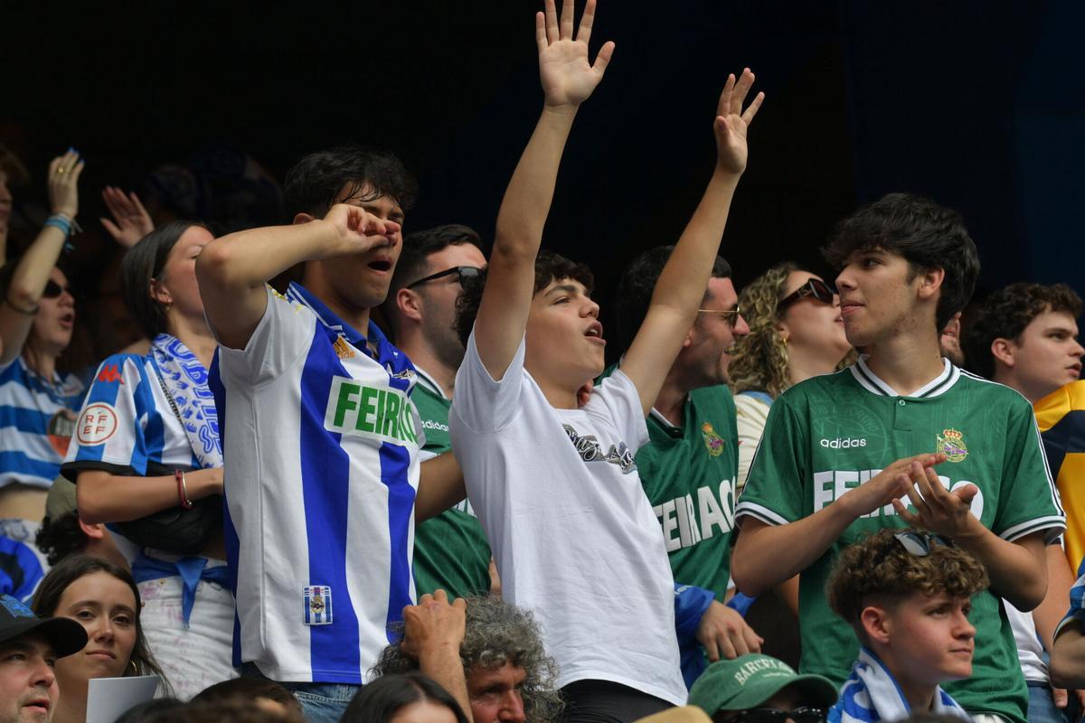 La fiesta lo inundó todo en Riazor, el fútbol era de lo menos