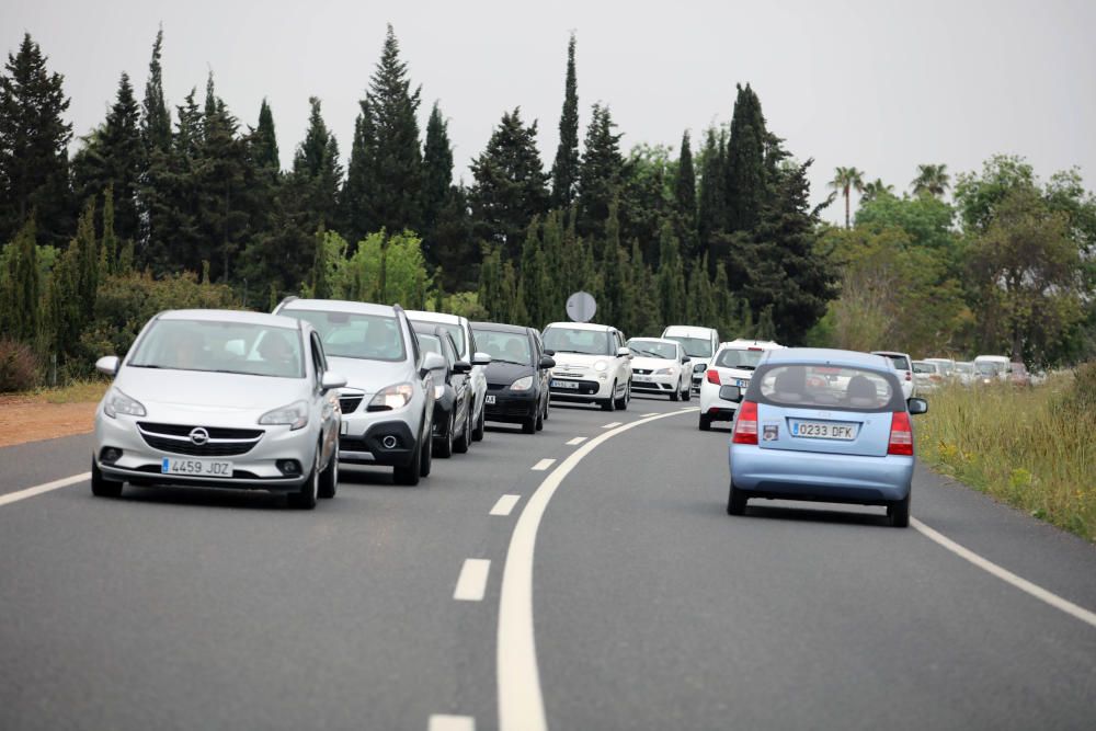 Colapso en las carreteras por la carrera ciclista