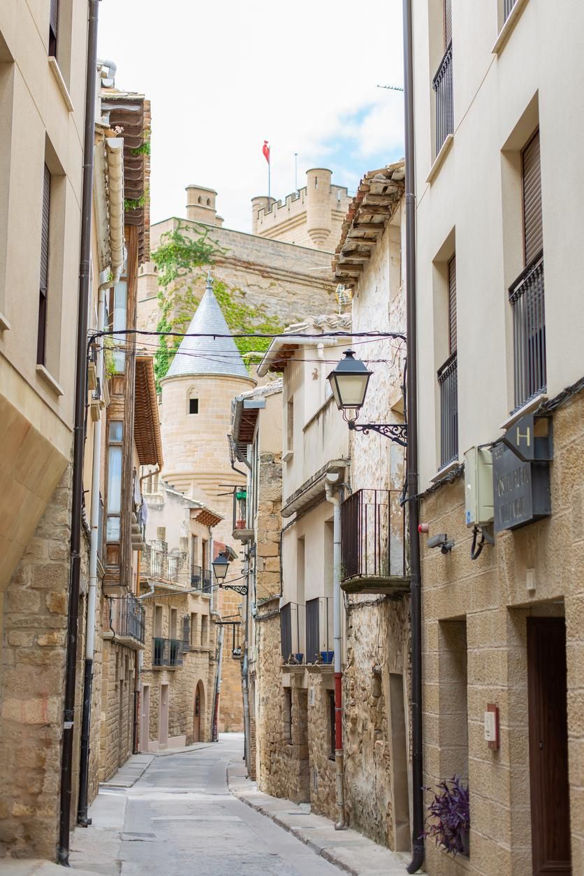 Así de bonito es pasear por uan de las calles empedradas de este maravilloso pueblo