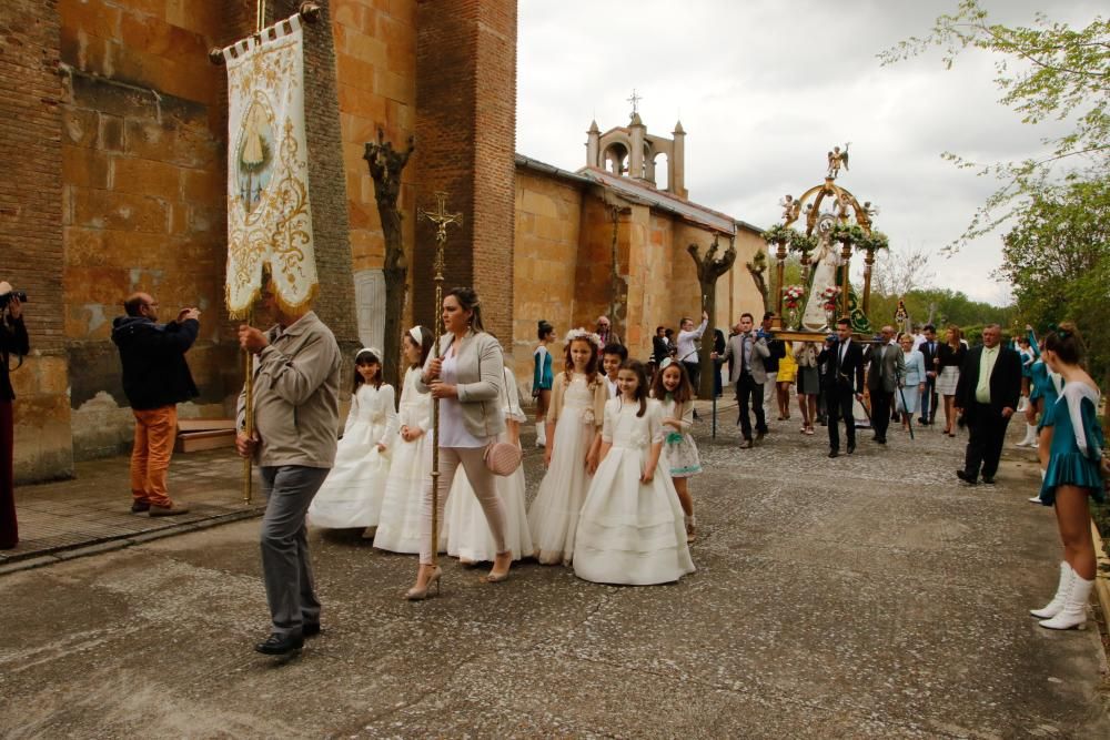 Villaescusa honra a la Virgen del Olmo