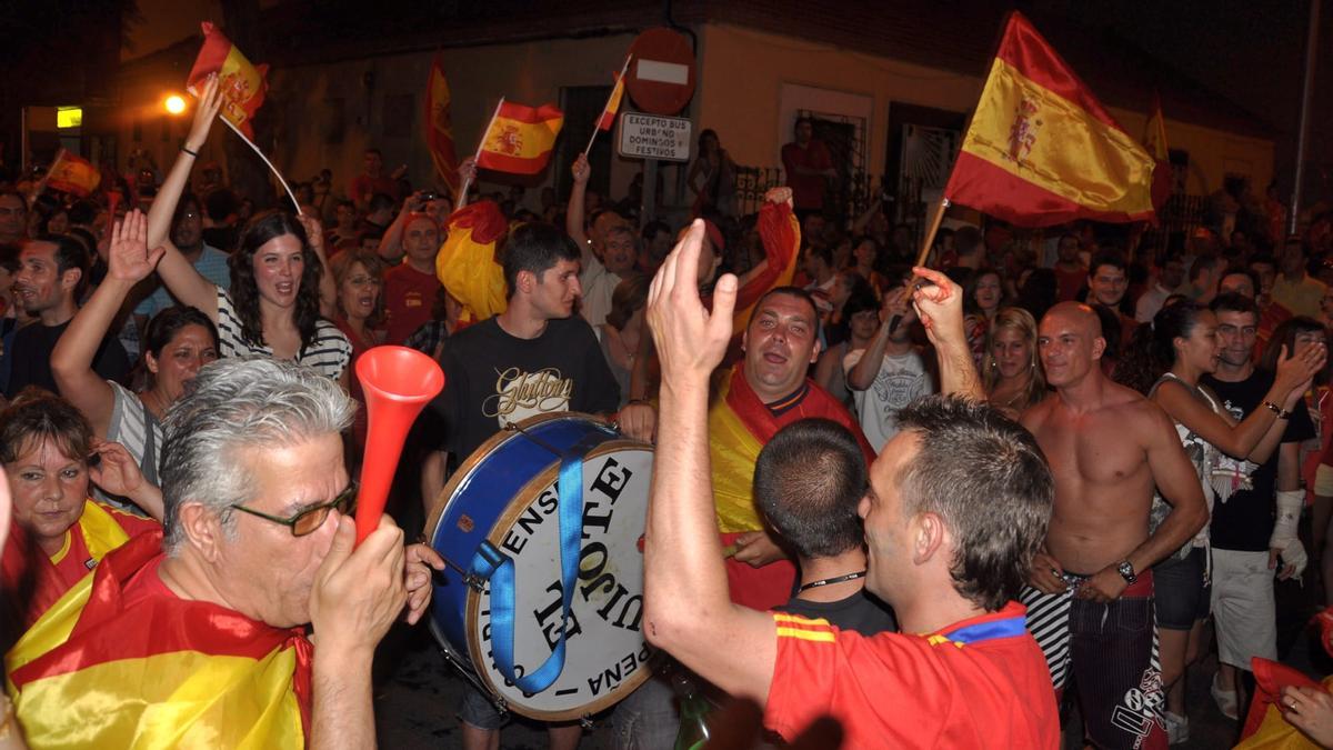 Así celebró Alcalá de Henares el Primer Mundial de Fútbol de España en 2010