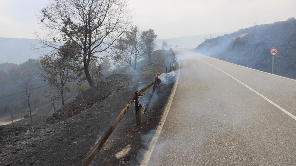 Segundo día del incendio de Castromil.