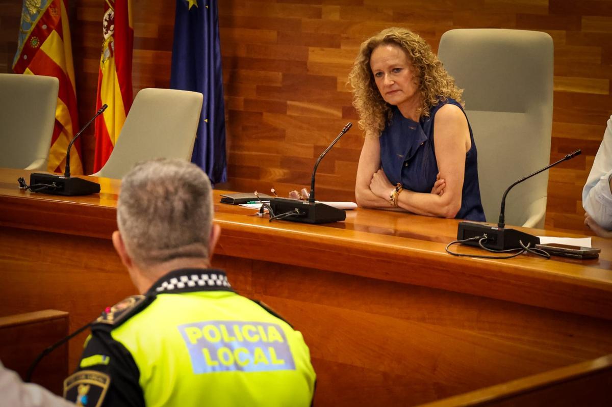 La alcaldesa de Torrent, Amparo Folgado, durante el CECOPAL.