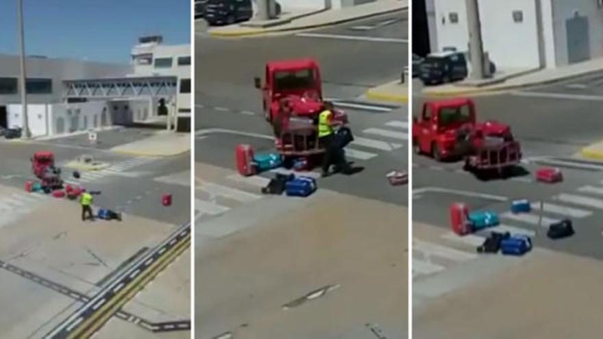 Así "vuelan" las maletas en el aeropuerto de Ibiza