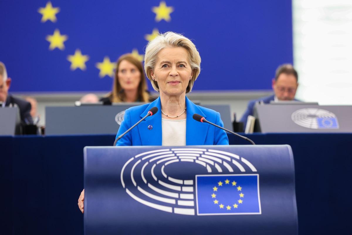 La presidenta de la Comissió Europea, Ursula Von der Leyen, durant la seva intervenció en el debat sobre les dues mocions de censura contra la seva figura