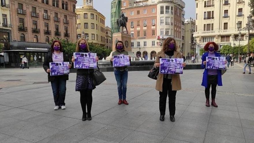 El PCA urge a &quot;sacar adelante&quot; la Ley del &#039;Solo sí es sí&#039; y reclama un sistema estatal de cuidados