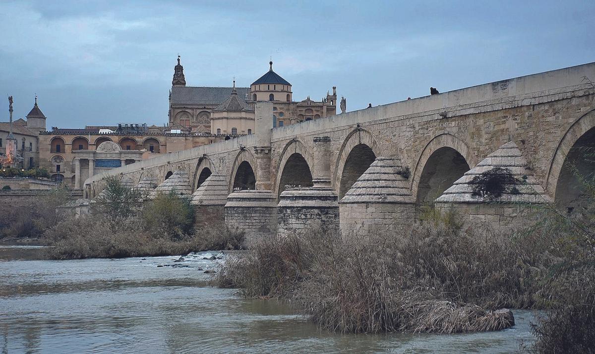 El Puente Romano sobre el río ‘Baetis’, elemento definidor y clave para el crecimiento de ‘Corduba’.