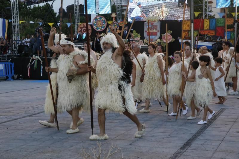 Representación del hallazgo de la Virgen de Candelaria por los guanches 2016