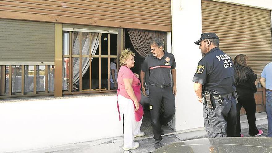 Sofocan un fuego en una cocina de castellón