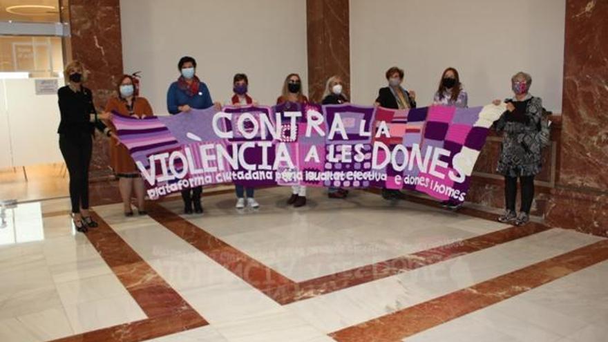 Colectivos e instituciones de Castelló se unen para el 25-N