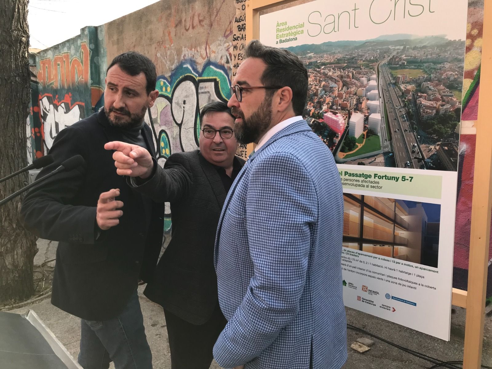 El alcalde Guijarro, el 'conseller' Fernàndez, y el gerente del Consorci de l'ARE Sant Crist