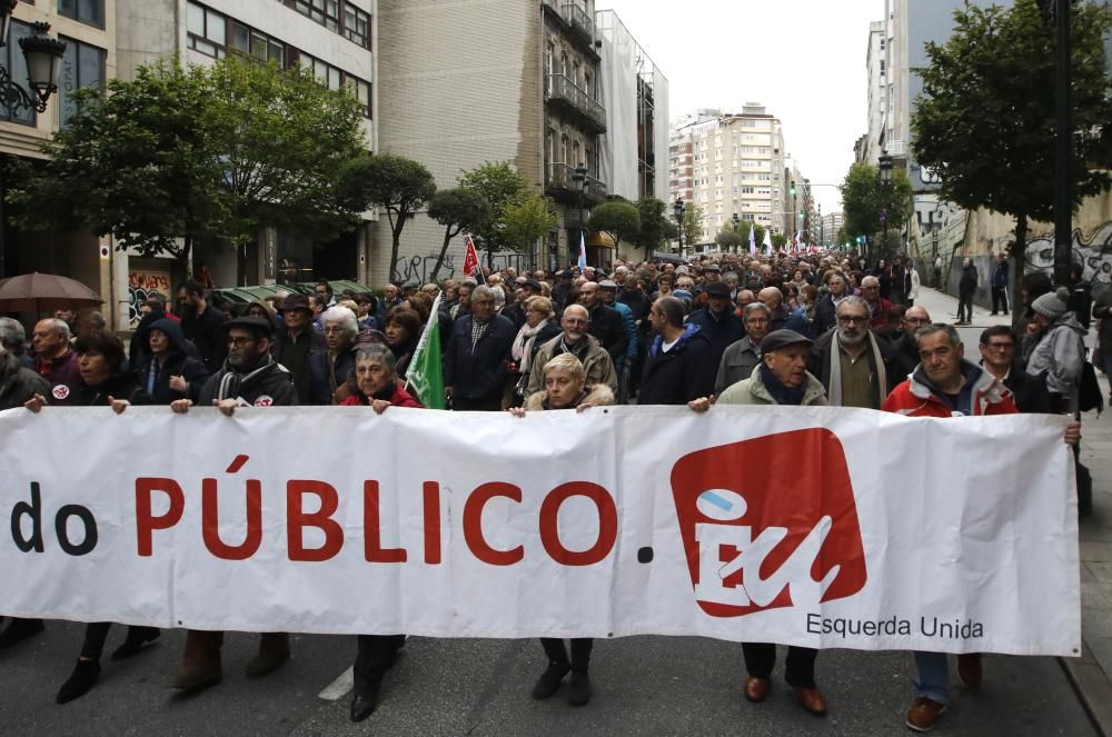 Miles de manifestantes piden una sanidad pública de calidad // Alba Villar