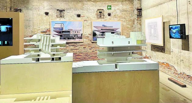 Una bienal muy teórica
