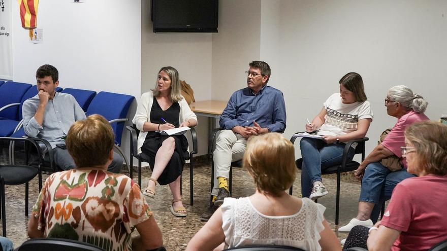Ontinyent aborda con usuarios de centros cívicos y de mayores el estado de las instalaciones