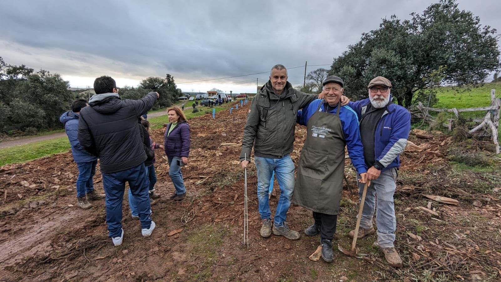 GALERÍA | Un jardín de 20 especies de olivos en Aliste