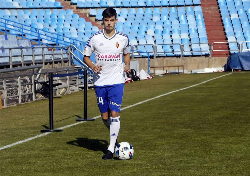 Presentación de Edu Bedia, segundo refuerzo del Real Zaragoza