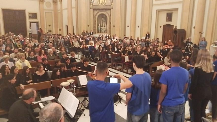 Concert massiu per una bona causa