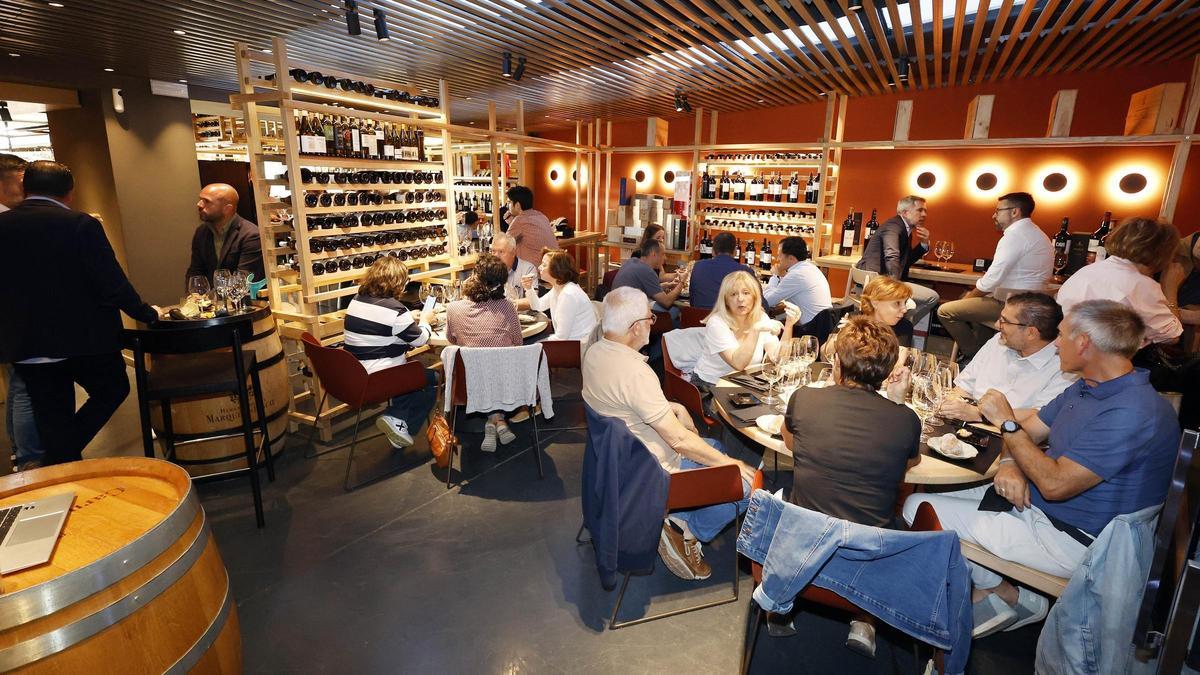 La Vinoteca Topos de Vigo acogerá el próximo jueves 18 de junio una cata de vinos nacionales con maridaje especial