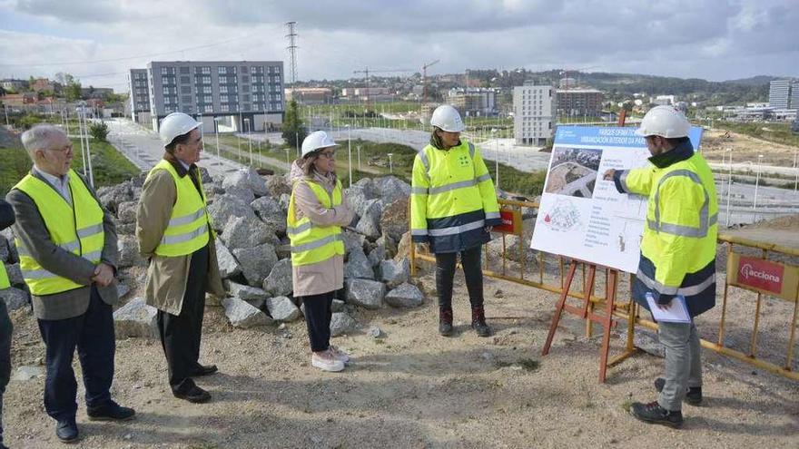 Visita de la conselleira de Infraestruturas, Ethel Vázquez, a la parcela comercial del ofimático.