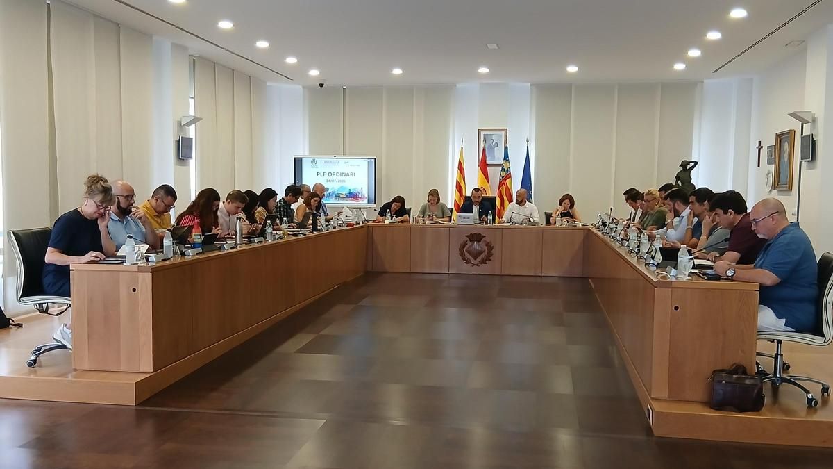 Foto del pleno de este jueves en Vila-real.