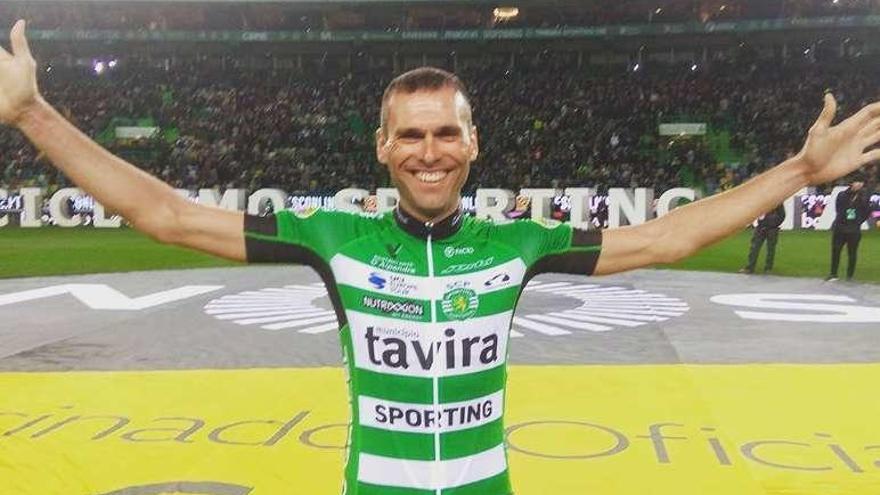 Álex Marque, durante la presentación en el estadio lisboeta.