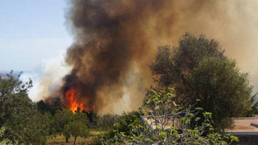 Imagen del incendio en Ibiza.