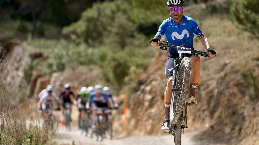 Valverde, en la Vuelta a Ibiza: «En BTT no puedes descansar nada, vas a tope y concentrado 3 horas»