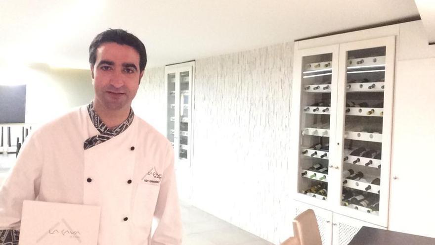 El joven chef Rodi Fernández lidera los fogones de La Cava de Royán