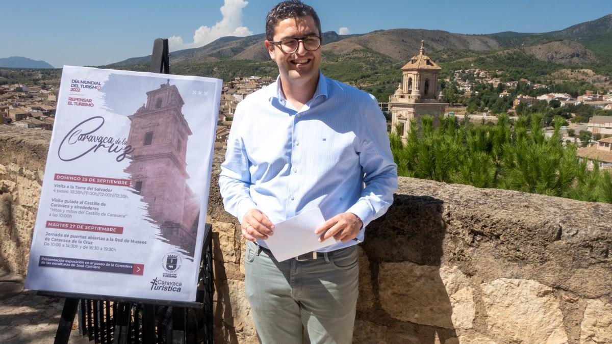 El edil de Turismo, José Carlos Gómez, presentando la actividades