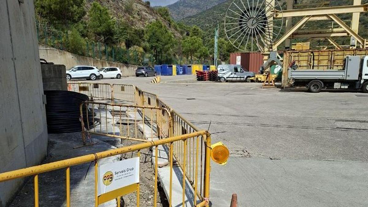 Treballs de millora de la xraxa elèctrica a Portbou.