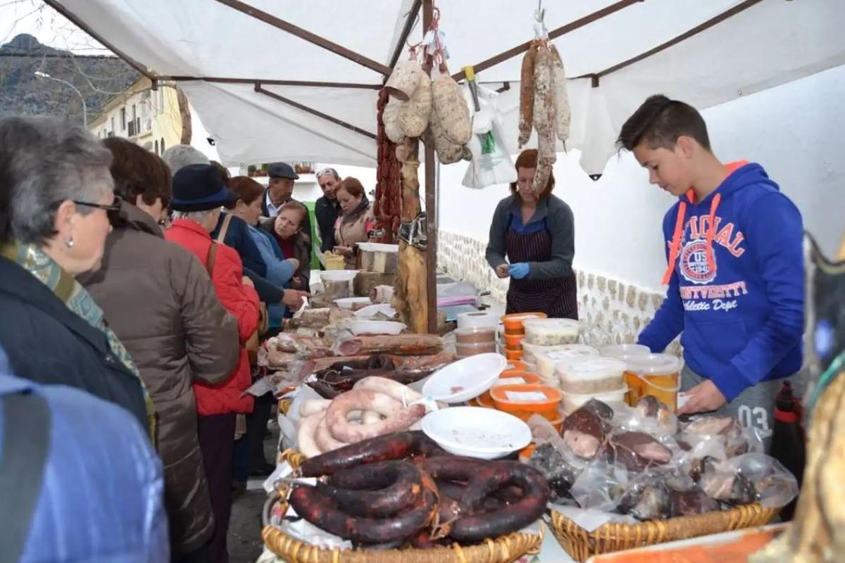 Villanueva del Rosario celebra su Día de la Tagarnina con degustaciones gratuitas, música en directo y rutas de senderismo