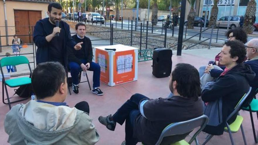 Vicent Marzà en un acto en el Primer Molí, en Castelló.