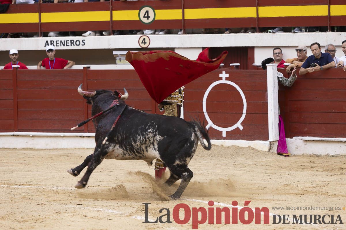 Tarde histórica en Abarán con la alternativa de José María Trigueros y el indulto de Tomás Rufo, junto a Castella salieron a hombros