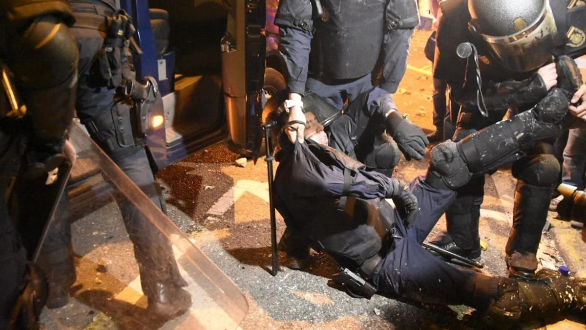 Iván Álvarez resultó herido de gravedad el pasado 18 de este mes durante las cargas policiales en Barcelona y recibió un fuerte golpe en la cabeza.