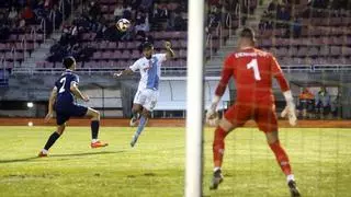 Un Compostela irreconocible cae ante el Marino y sale de los puestos de ‘play-off’