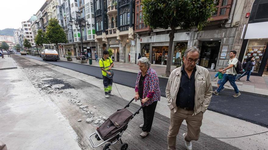 Las calles de Oviedo que estrenarán asfalto: el Ayuntamiento prepara obras en 28 vías