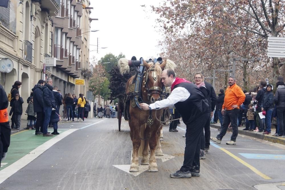 La pluja fa endarrerir la sortida dels Tres Tombs d'Igualada