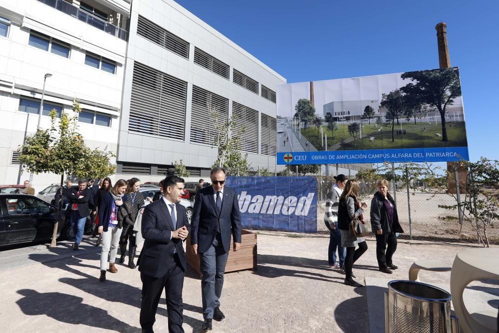 Colocan la primera piedra del nuevo campus del CEU-UCH de Alfara