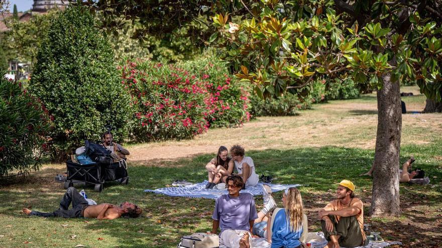 Catalunya estén els avisos per calor fins dimecres i assenyala el Ponent com la zona més afectada per les altes temperatures