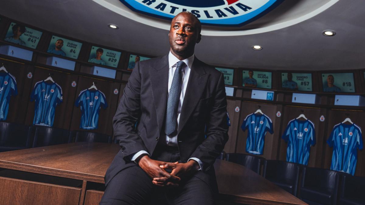 Yaya Touré, encantado tras clasificar a su equipo para la Champions